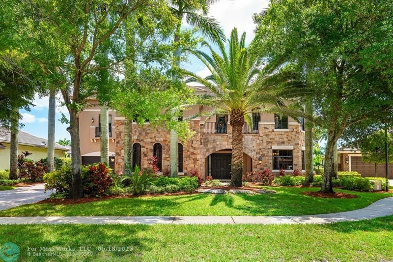 Property Photo: 3512 Turenne Way FL 33449