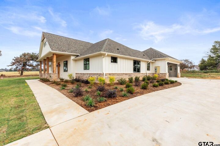 Property Photo:  13998 Cedar Vista Ln  TX 75704 