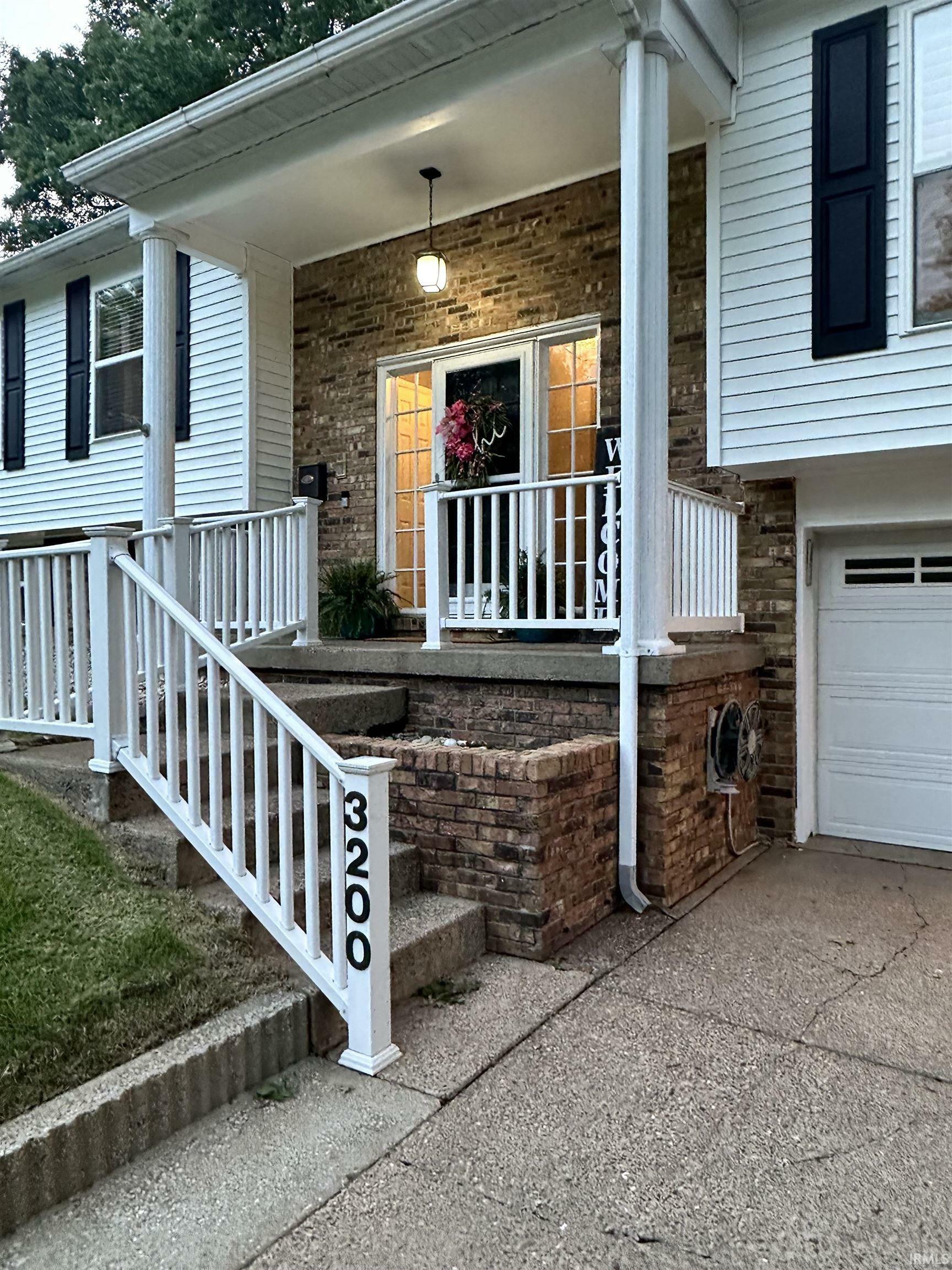 Property Photo: 3200 Mockingbird Lane IN 47710