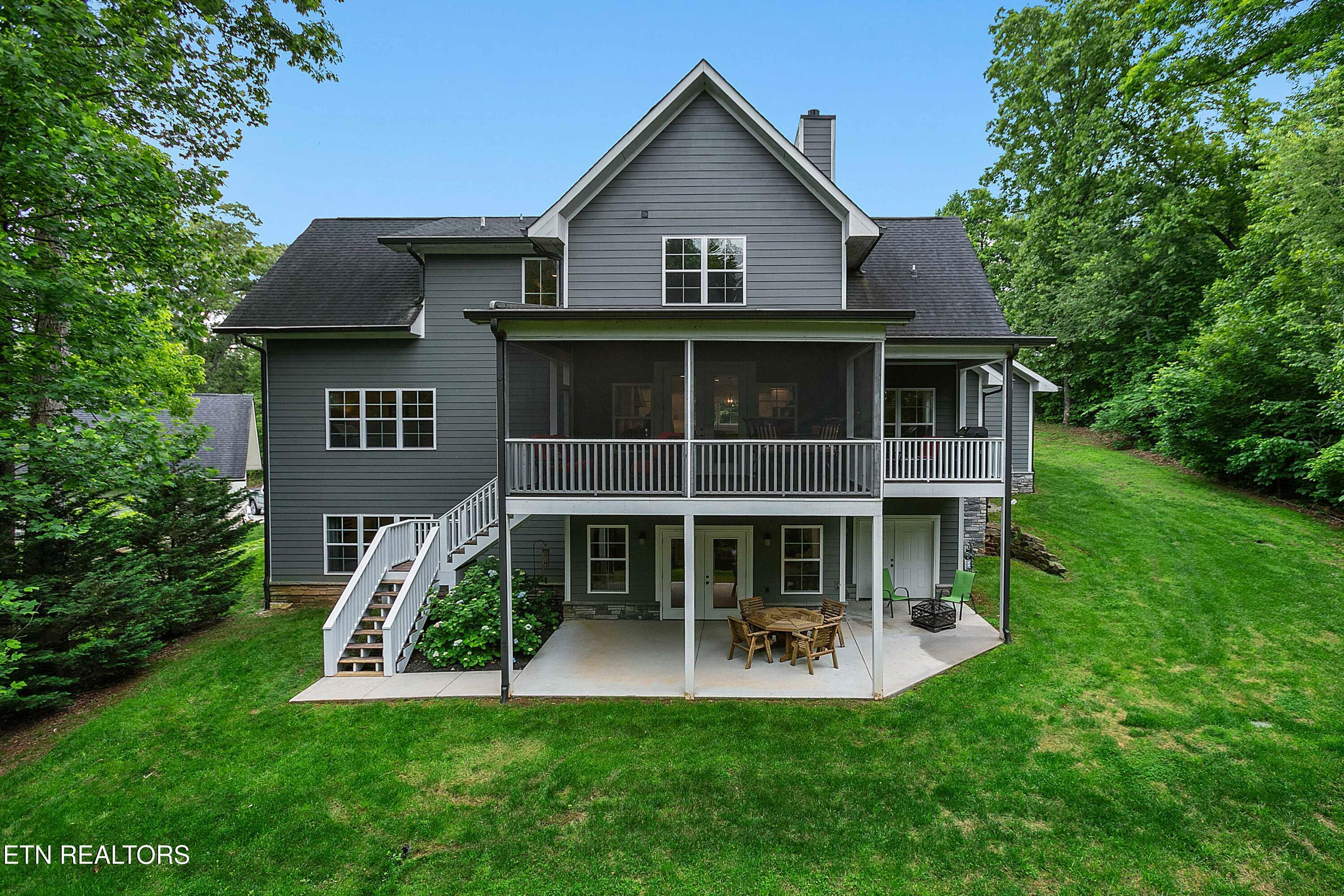 Property Photo: 1716 Garland Rd TN 37922