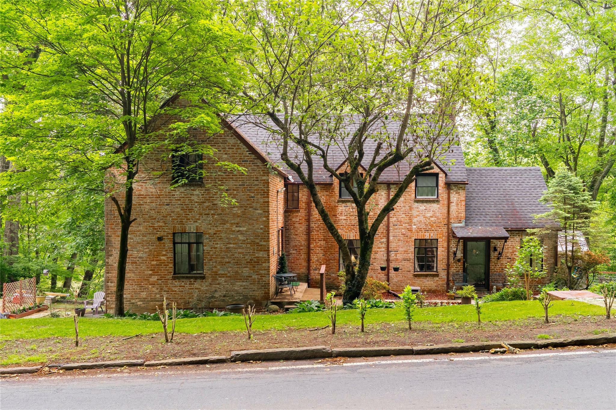 Property Photo: 640 Old Kensico Road NY 10603
