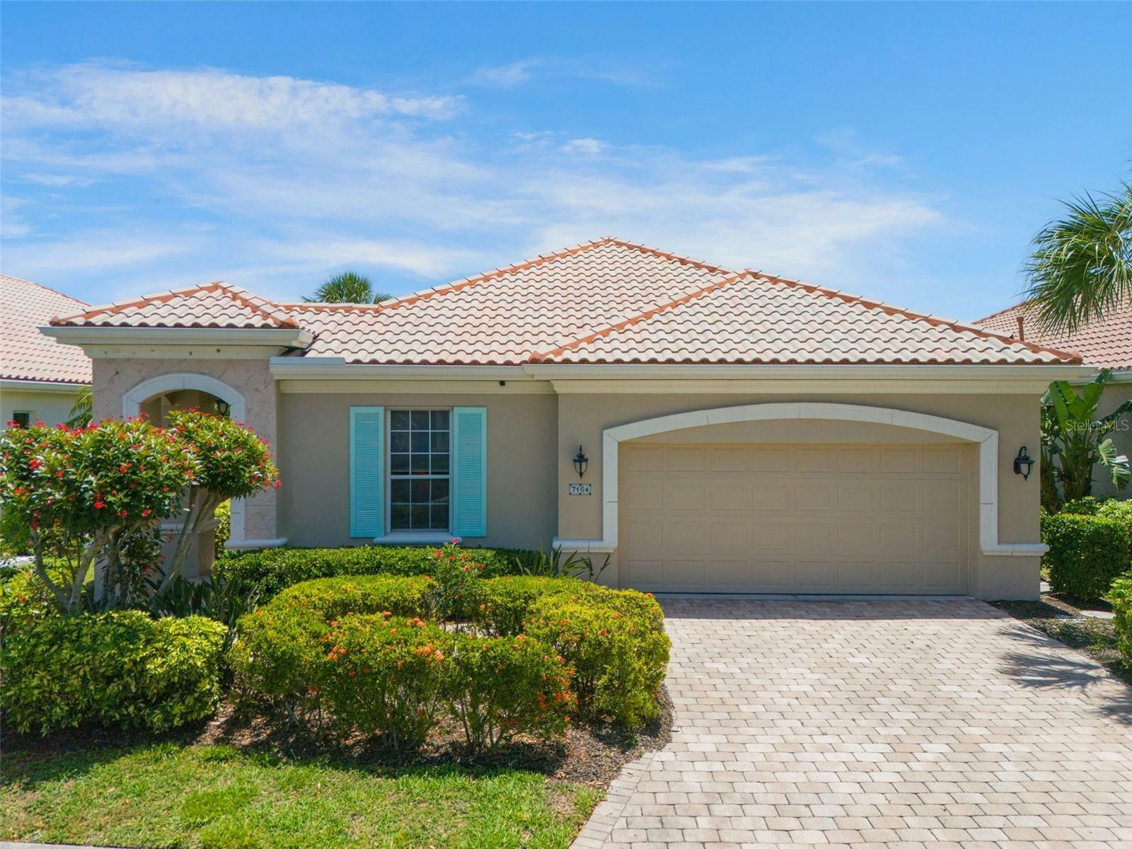 Property Photo: 7164 Rue De Palisades 5 FL 34238