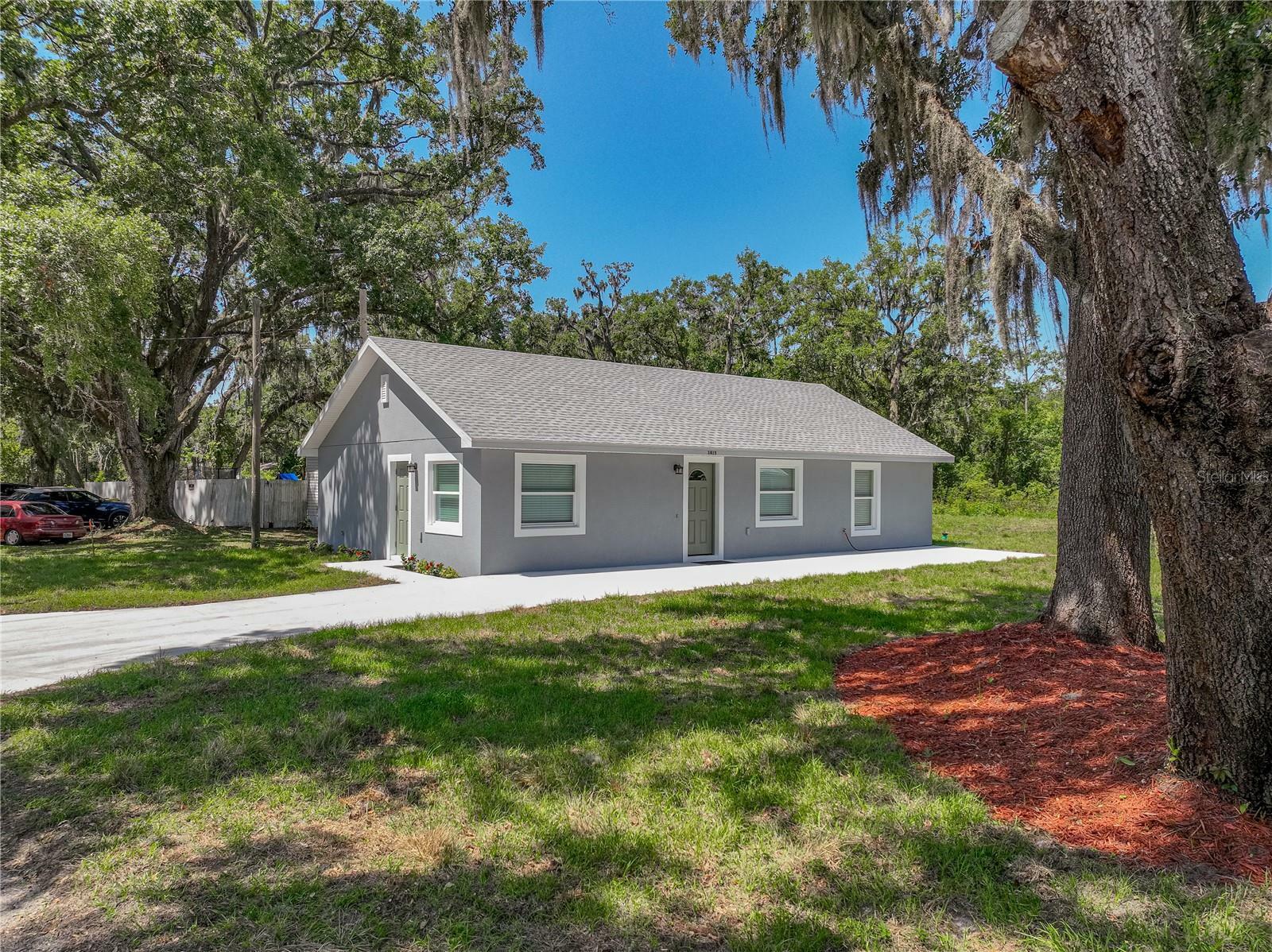 Property Photo: 1415 Southern Avenue FL 33803