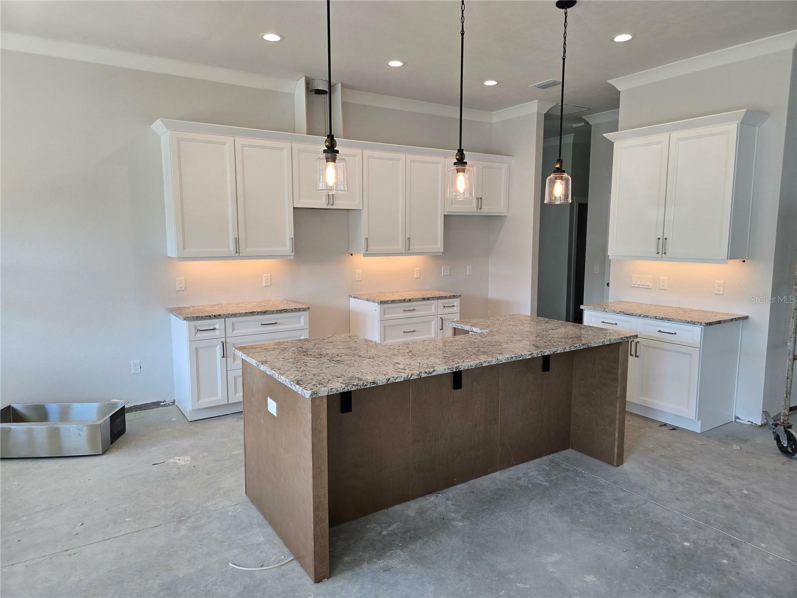 Property Photo: 16354 NW 204th Street FL 32643