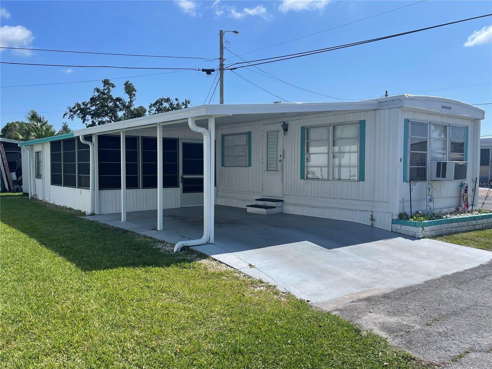 Property Photo: 267 Melody Lane FL 34221