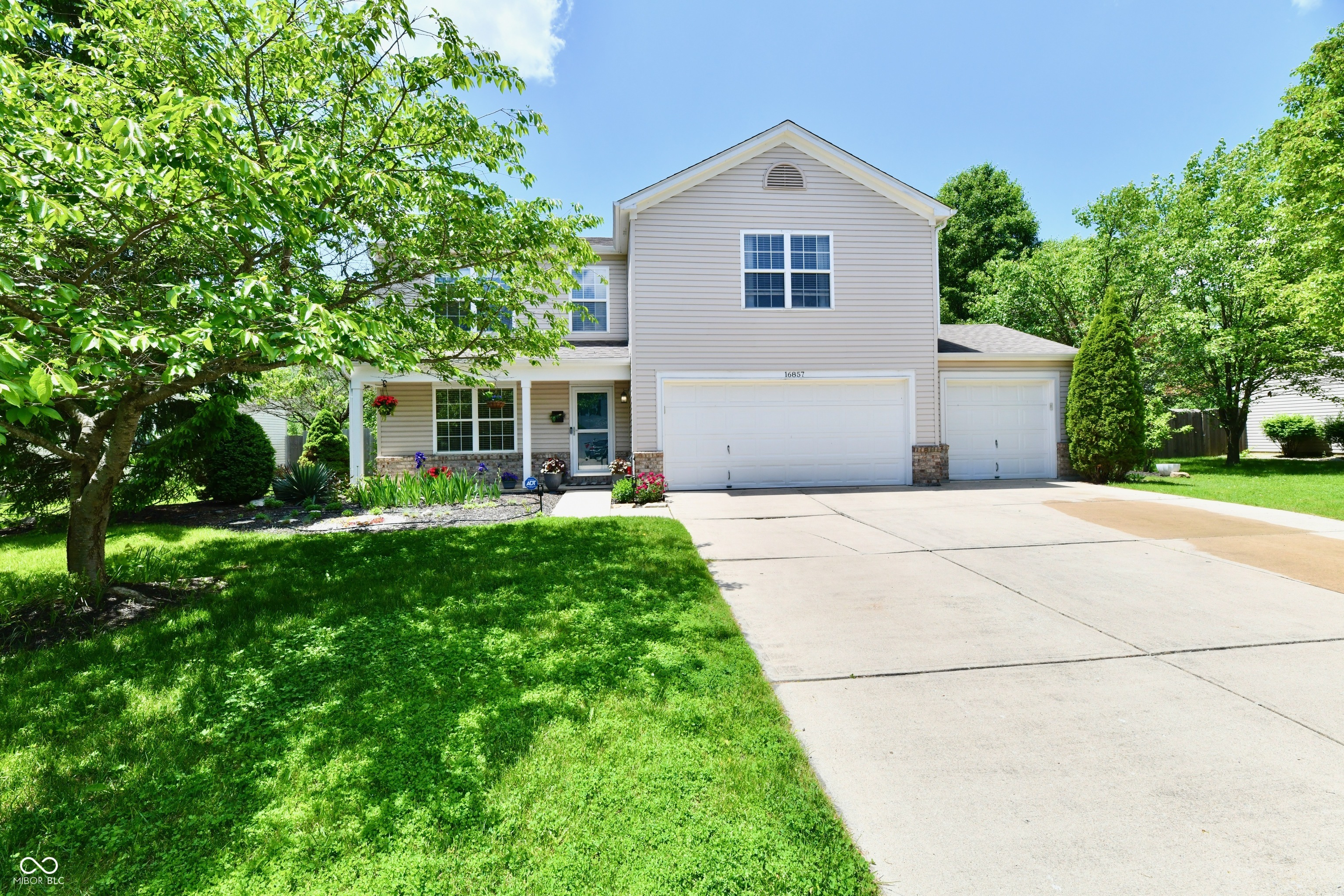 Property Photo: 16857 Palmetto Way IN 46062