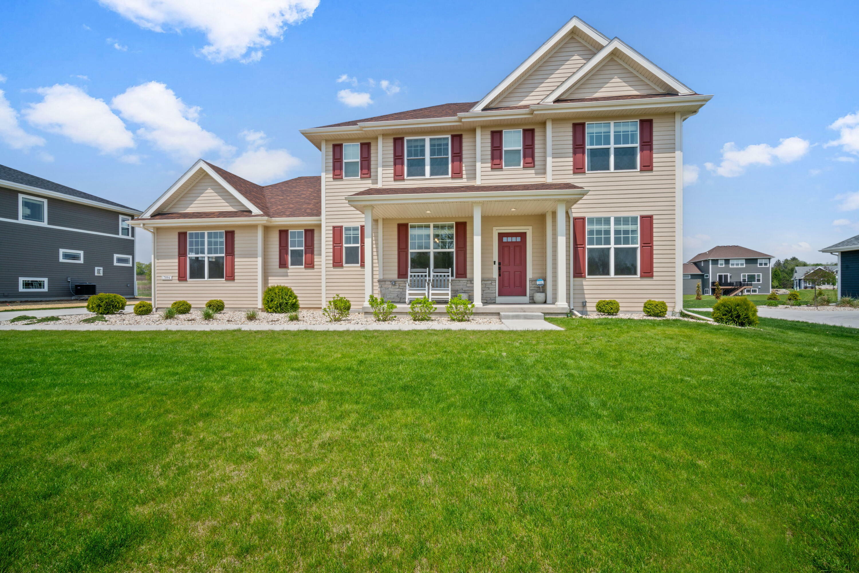Property Photo: 7894 W Preserve Pkwy WI 53097