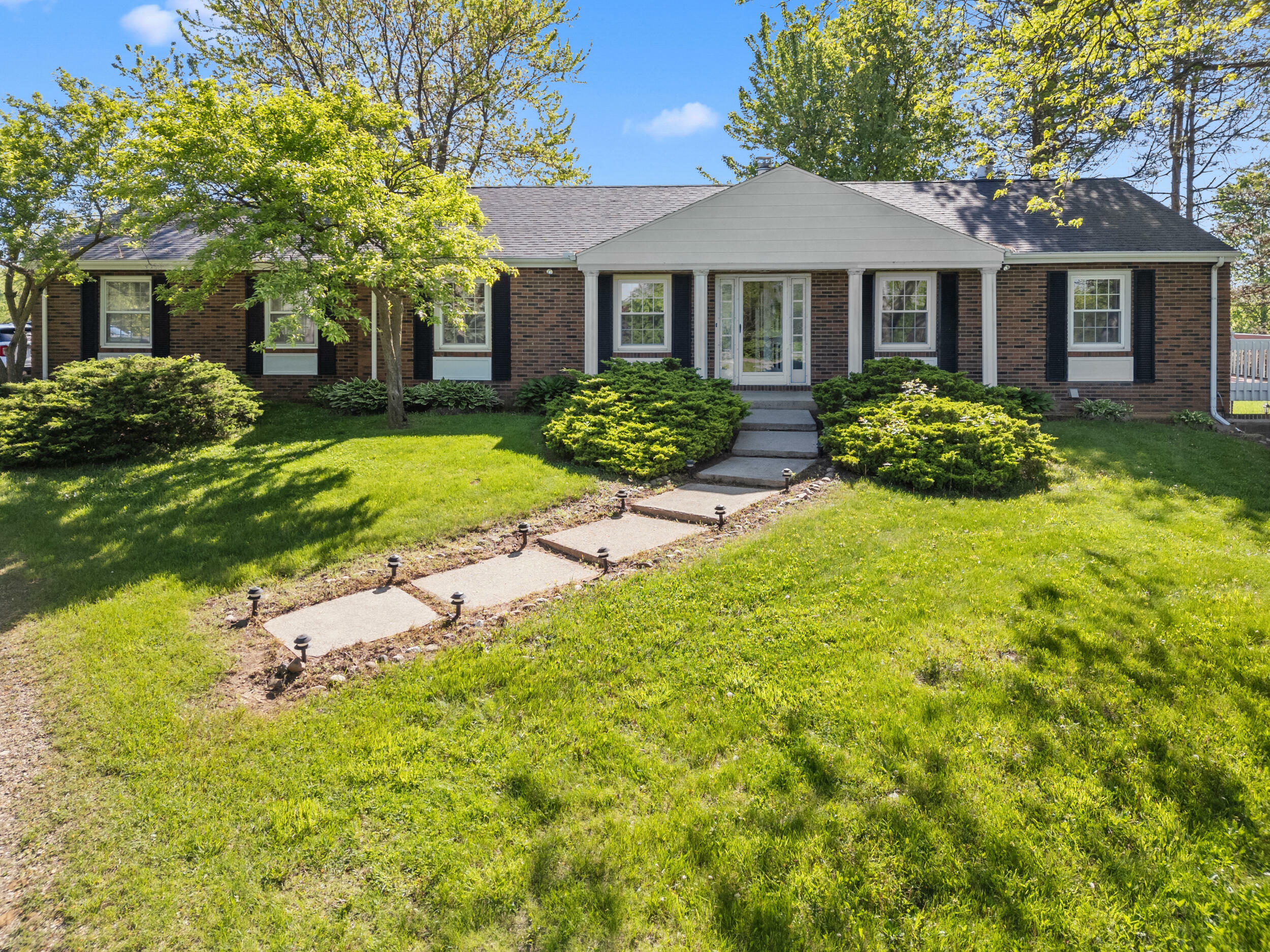 Property Photo: 3091 S Hillsdale Road MI 49242