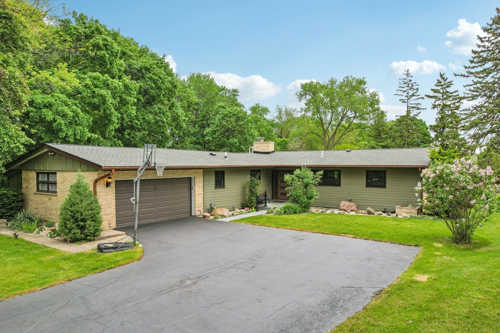 32225 N Pine Avenue  Grayslake IL 60030 photo