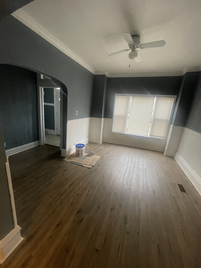 Property Photo: 6041 S Loomis Boulevard 1 IL 60636