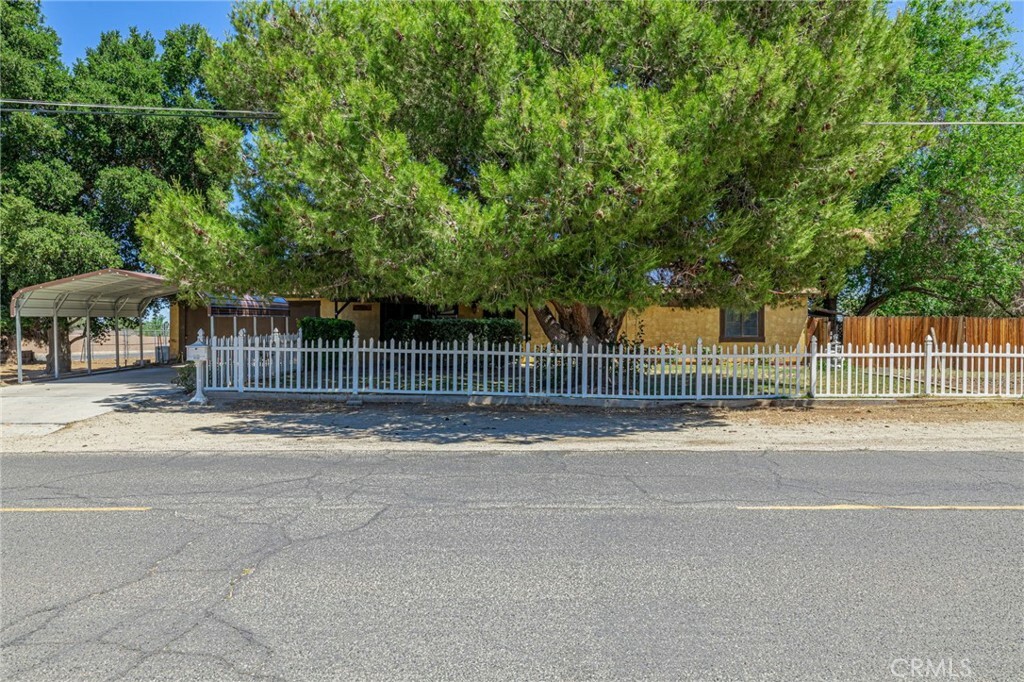 Property Photo: 9505 E Avenue Q12 CA 93543
