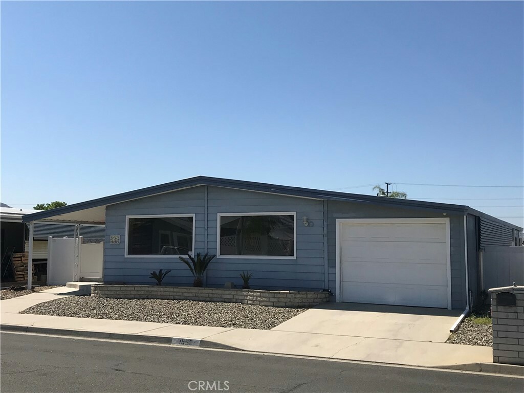 Property Photo: 1555 Santa Susana Drive CA 92543