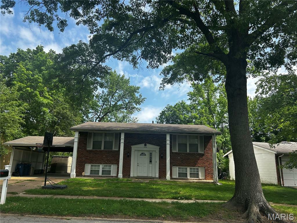 Property Photo:  533 Lemonwood Drive  MO 63021 