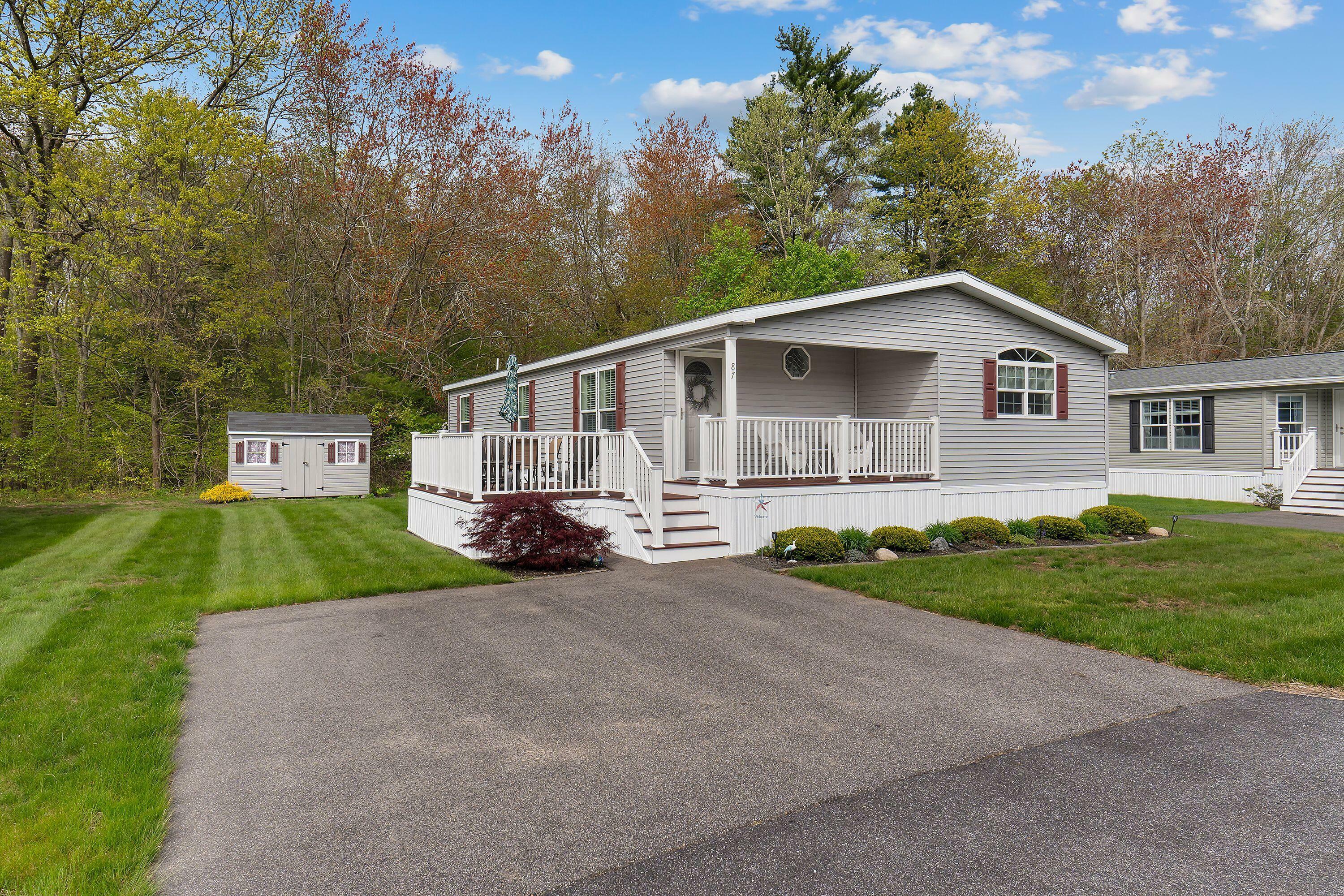 Property Photo: 87 Anna Robert Circle ME 04090