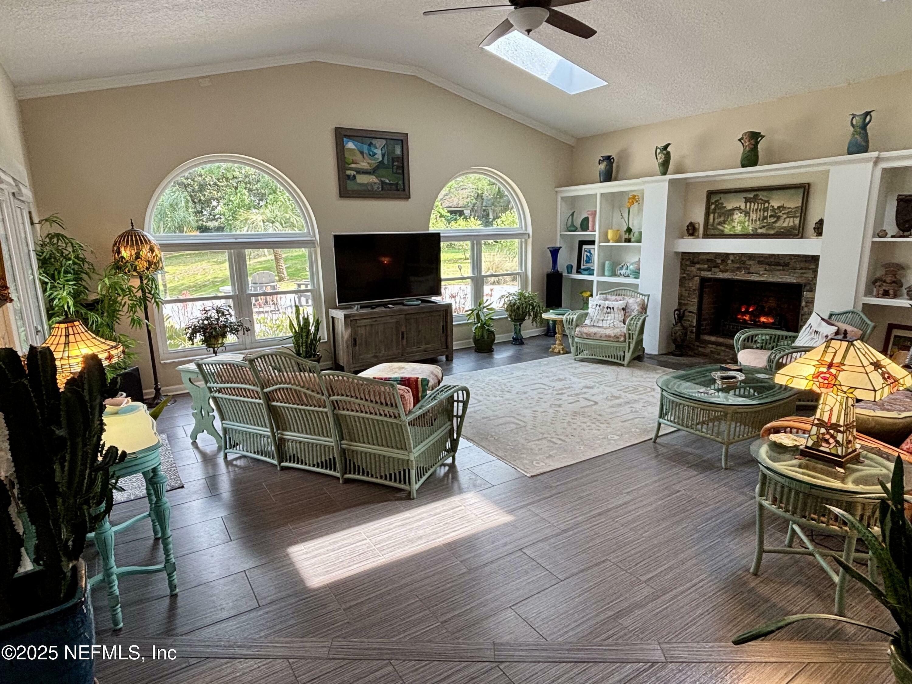 Property Photo: 1839 Turnberry Court FL 32043