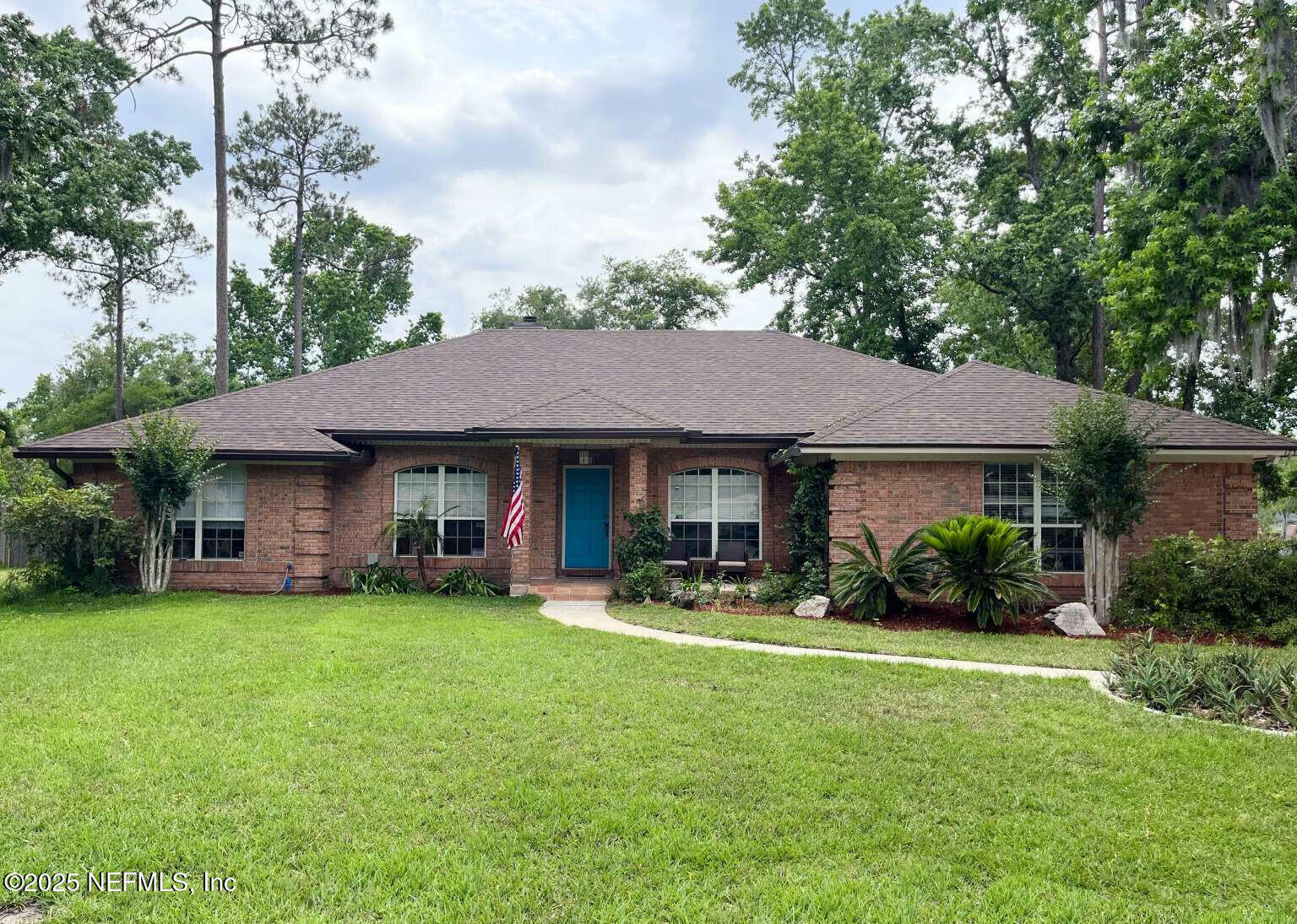 Property Photo: 1734 Alps Court FL 32003