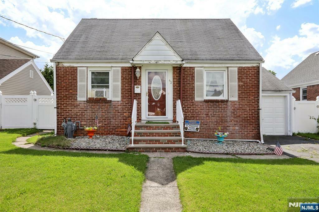 42 Ray Street  Elmwood Park NJ 07407 photo