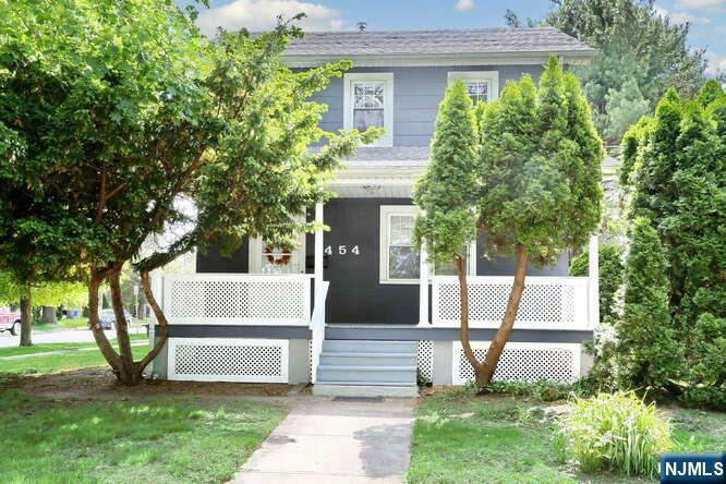 454 Tenafly Road  Tenafly NJ 07670 photo