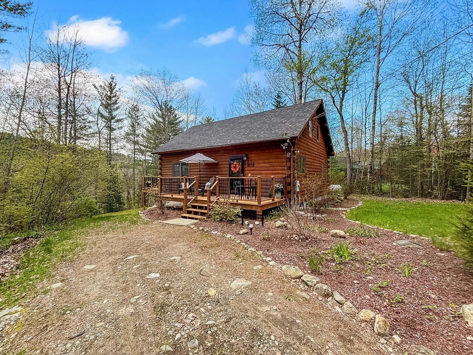 Property Photo:  66 Windsor Lane  NH 03785 