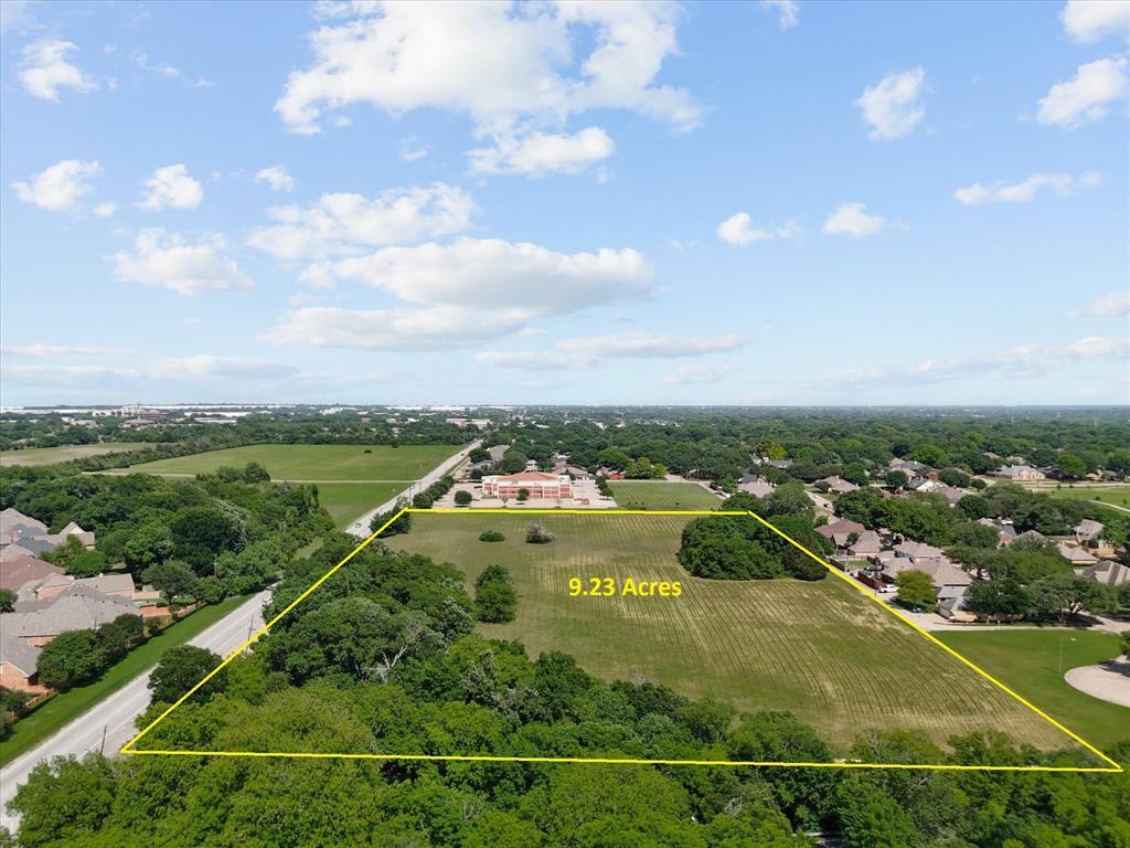 Property Photo:  699 W Wintergreen Road  TX 75115 