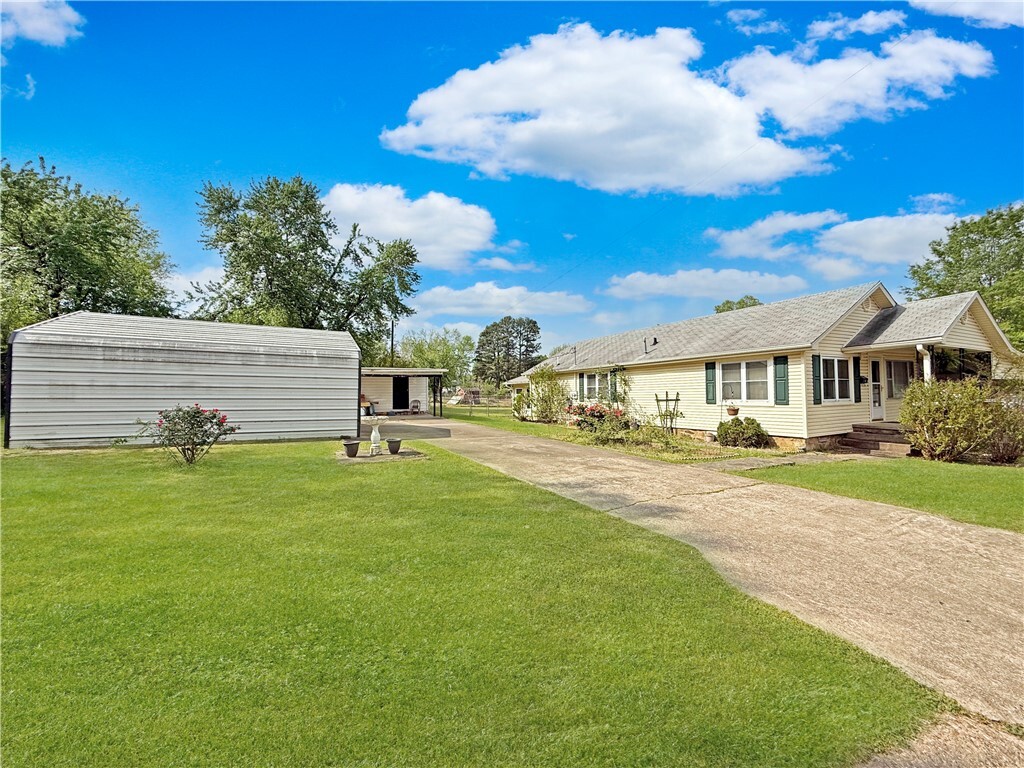 Property Photo: 1711 W Cline Road AR 72830