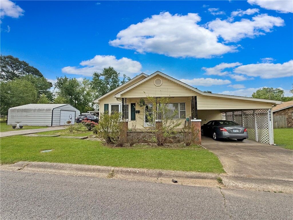 Property Photo: 1711 W Cline Road AR 72830