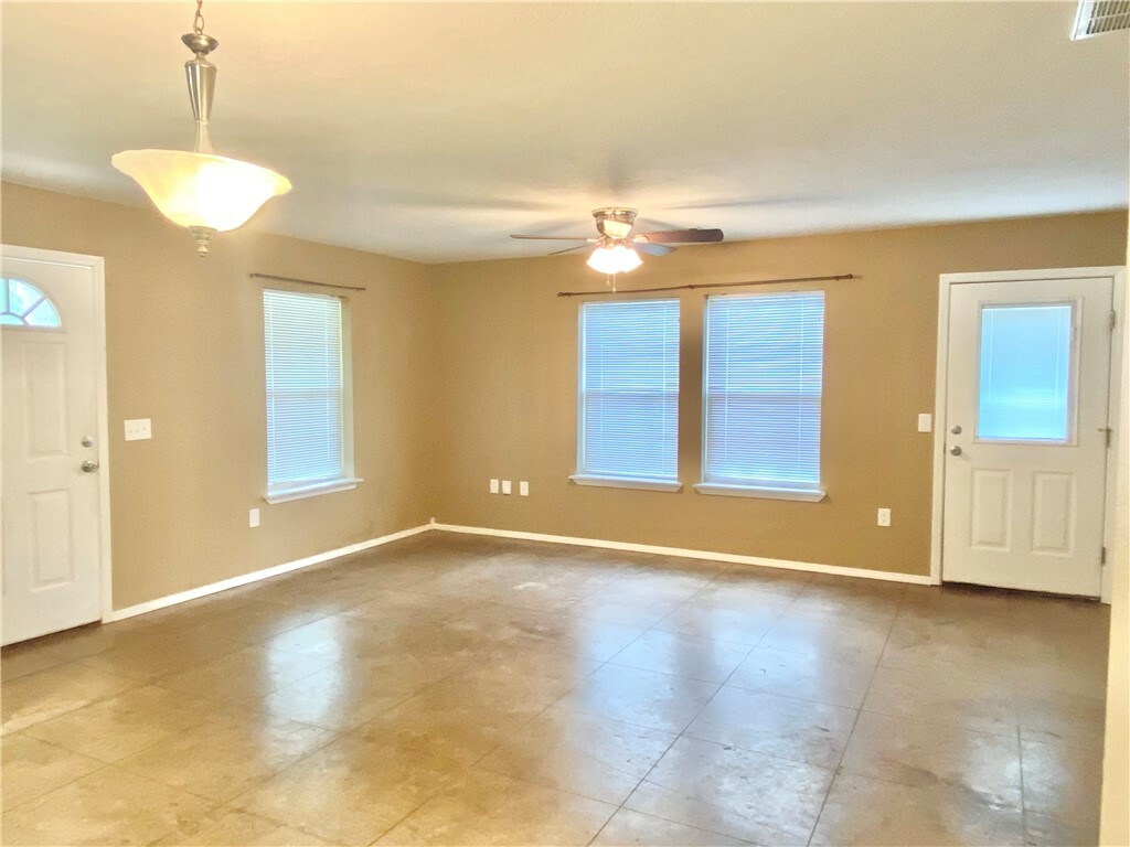Property Photo: 905 Durham Place AR 72712