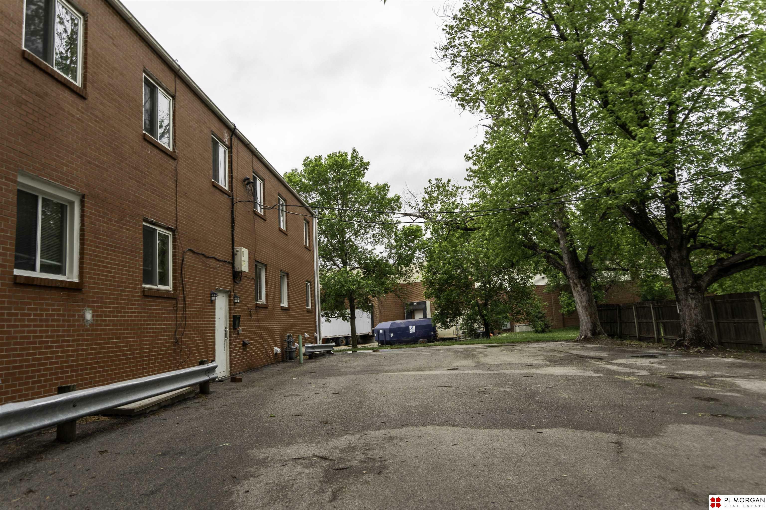 Property Photo: 5120 Walnut Street NE 68106
