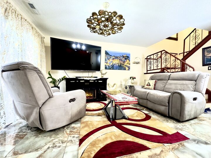 Property Photo: 71 Rosewood Dr 71 MA 02072