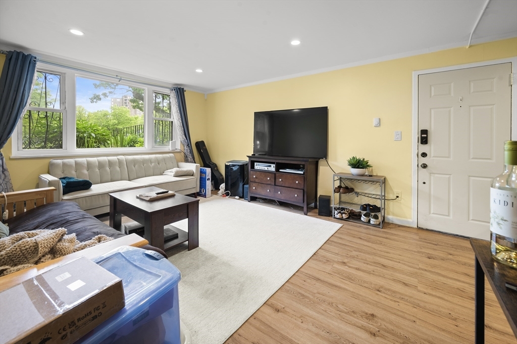 Property Photo: 70 Jamaicaway 1 MA 02130