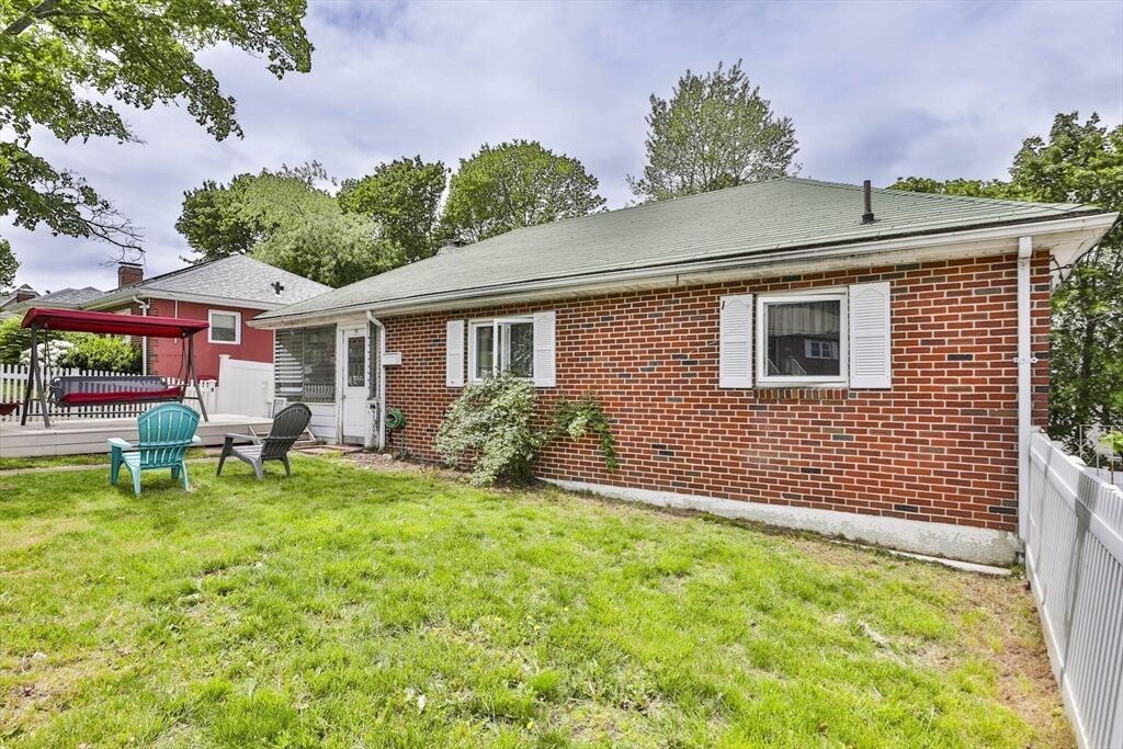 Property Photo: 35 Linden Ter MA 01902