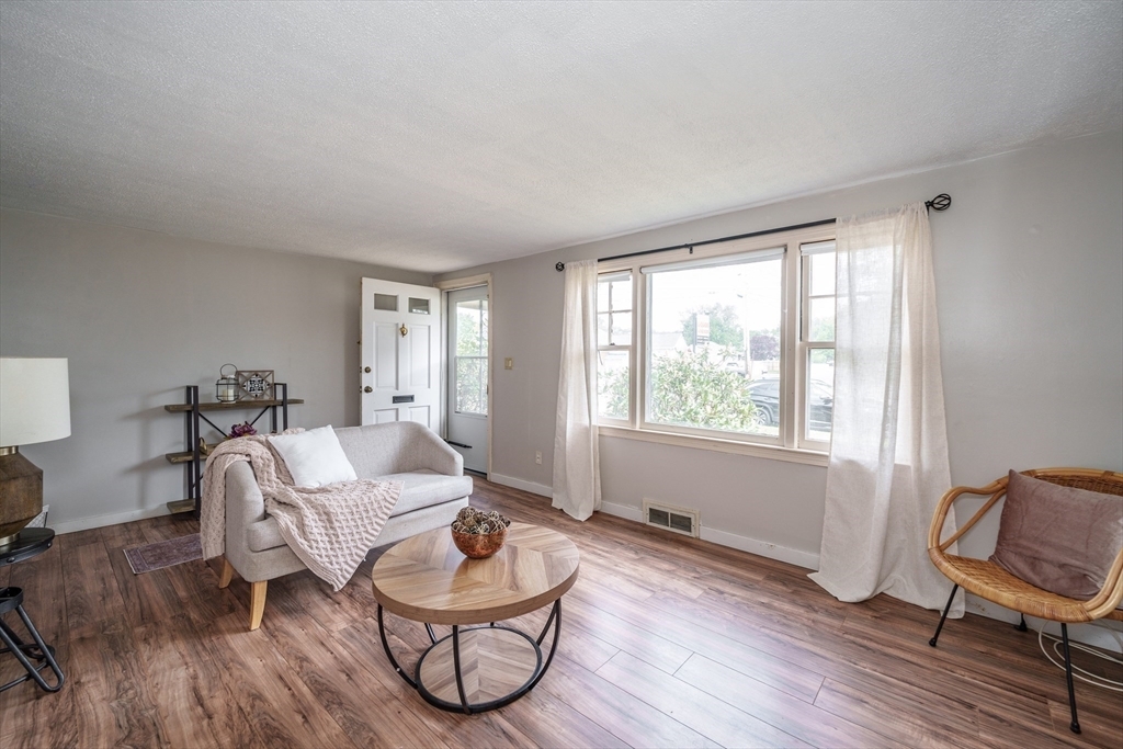 Property Photo: 7 East St MA 01104