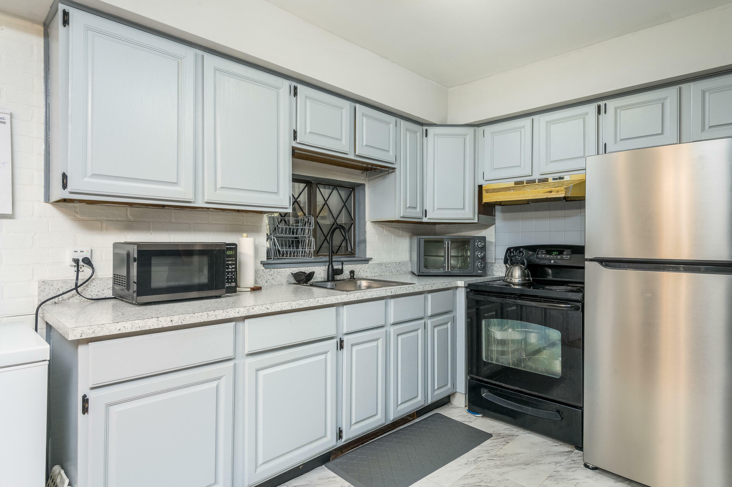 Property Photo: 1259 Winding Way PA 18466