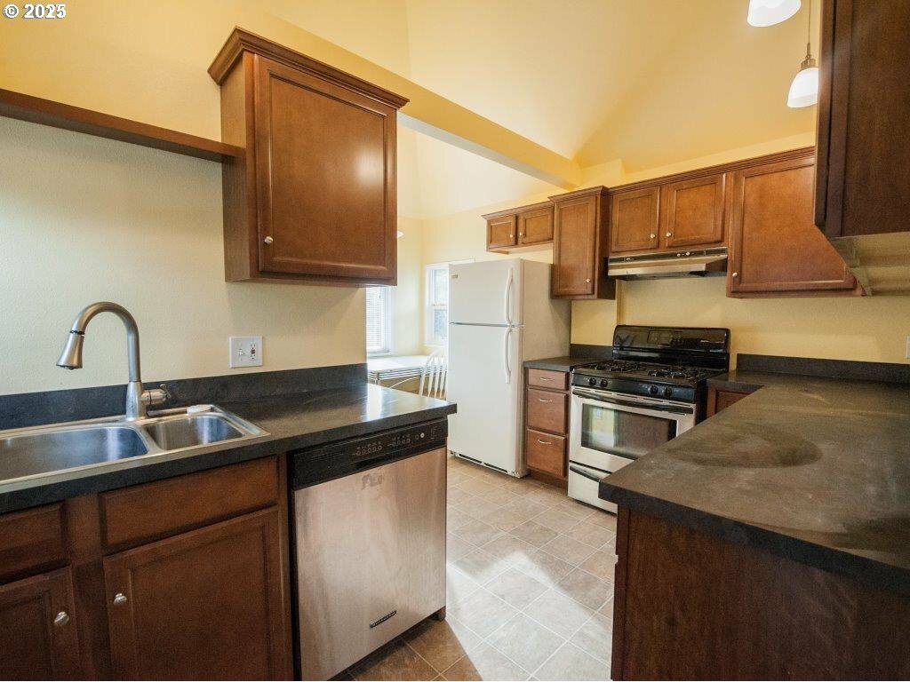 Property Photo: 934 SE Nehalem St OR 97202