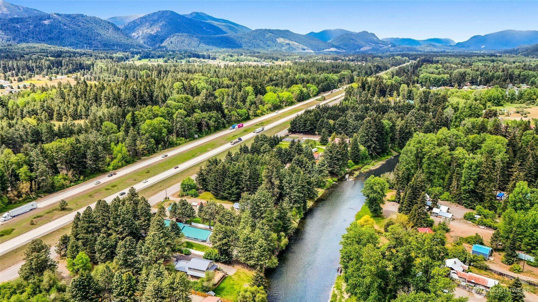 Property Photo: 1811 Hundley Road WA 98922
