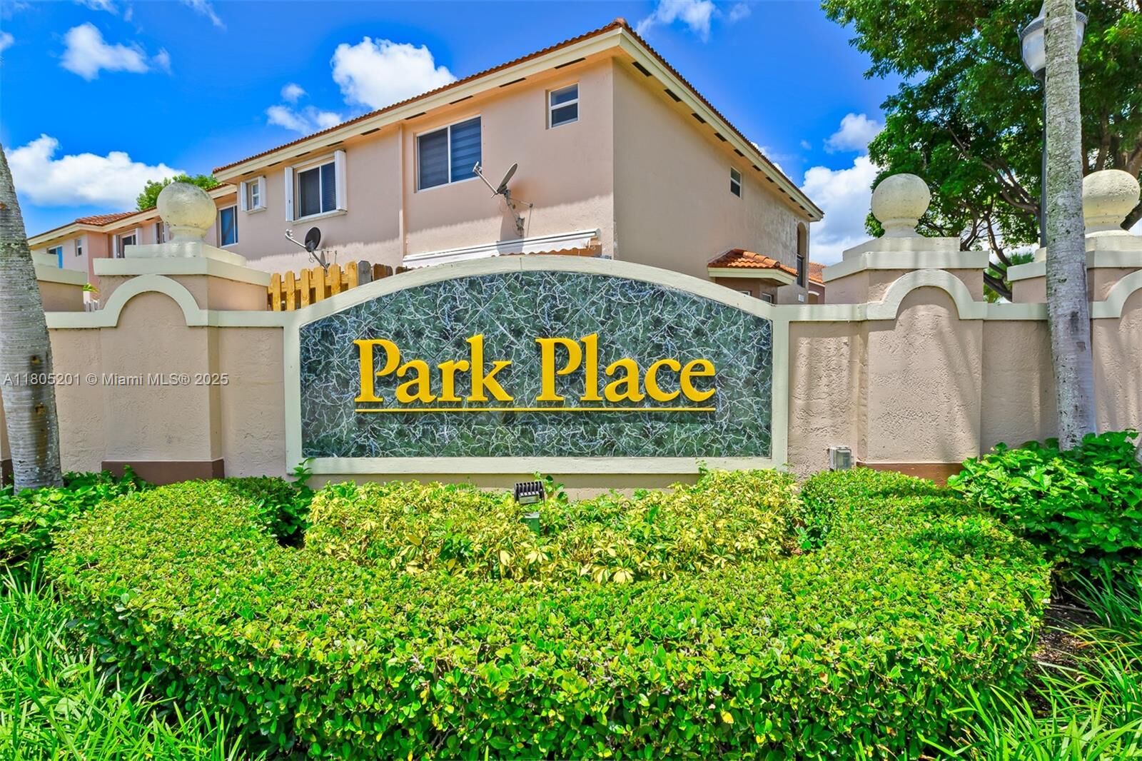 Property Photo: 14311 SW 96th St 301 FL 33186