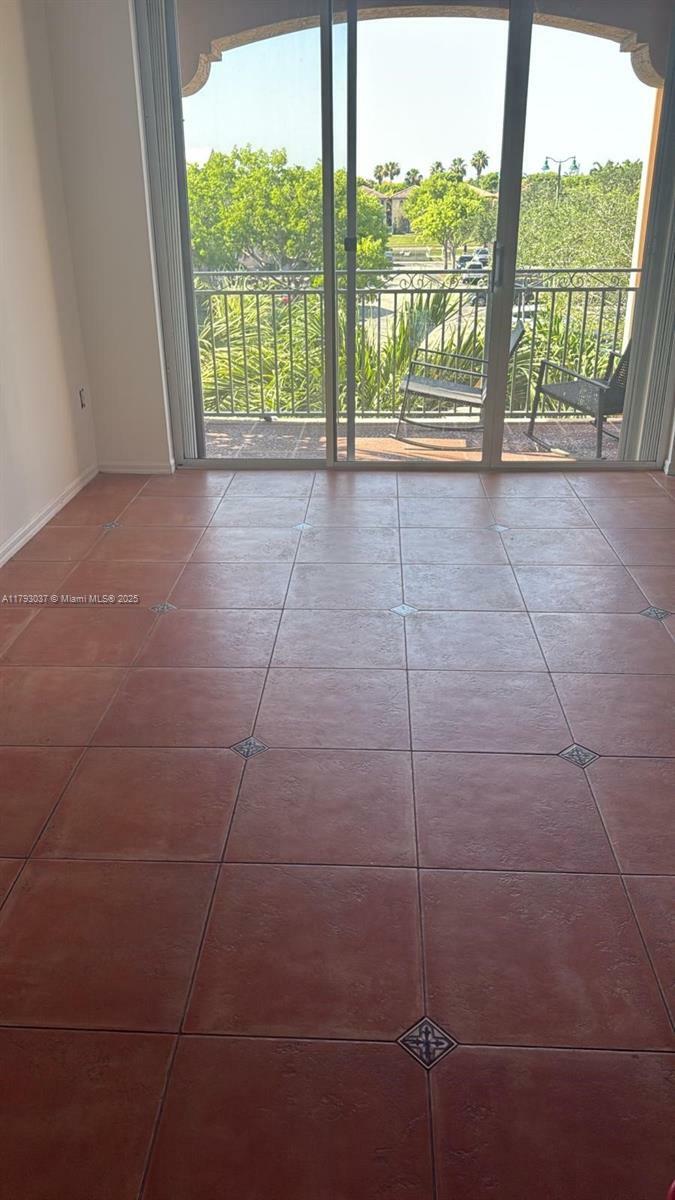 Property Photo: 6520 NW 114th Ave 1637 FL 33178