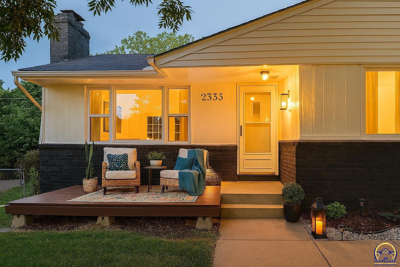 2335 SW Davis Dr  Topeka KS 66614 photo
