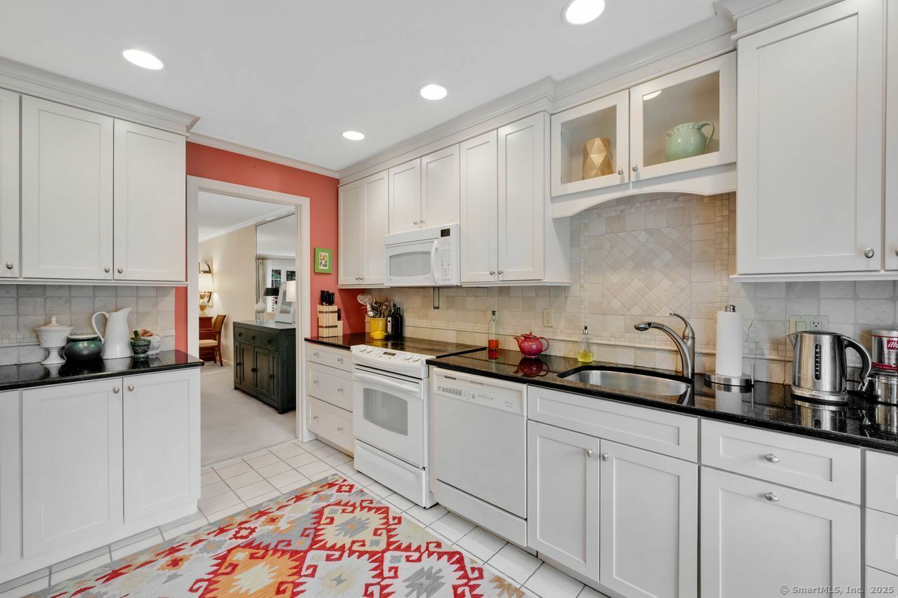 Property Photo: 112 Tunxis Village 112 CT 06032