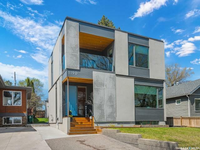 Property Photo: 1190 Spadina Crescent E SK S7K 3H9
