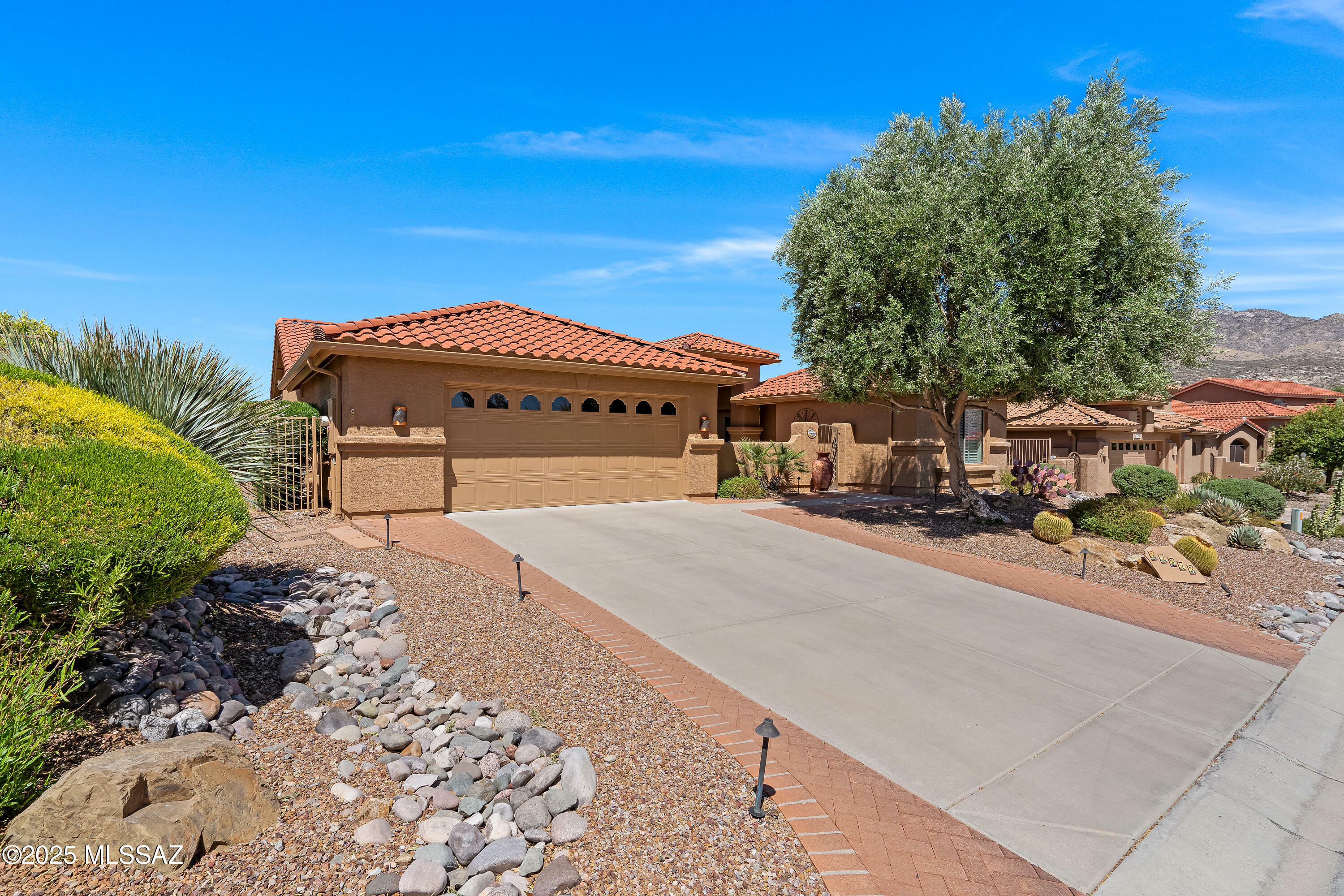 Property Photo: 37273 S Ocotillo Canyon Drive AZ 85739