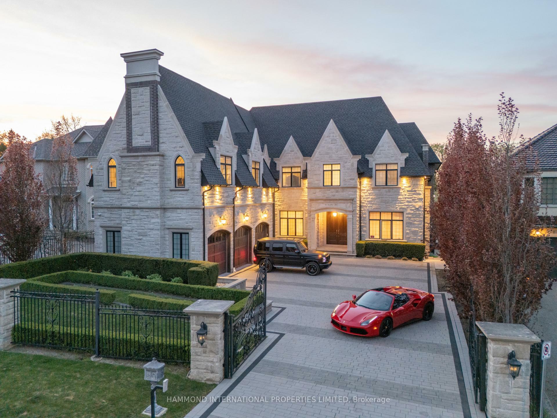 Property Photo: 84 Garden Avenue ON L4C 6M1