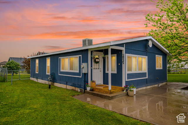Property Photo: 1935 S 1250 W UT 84321