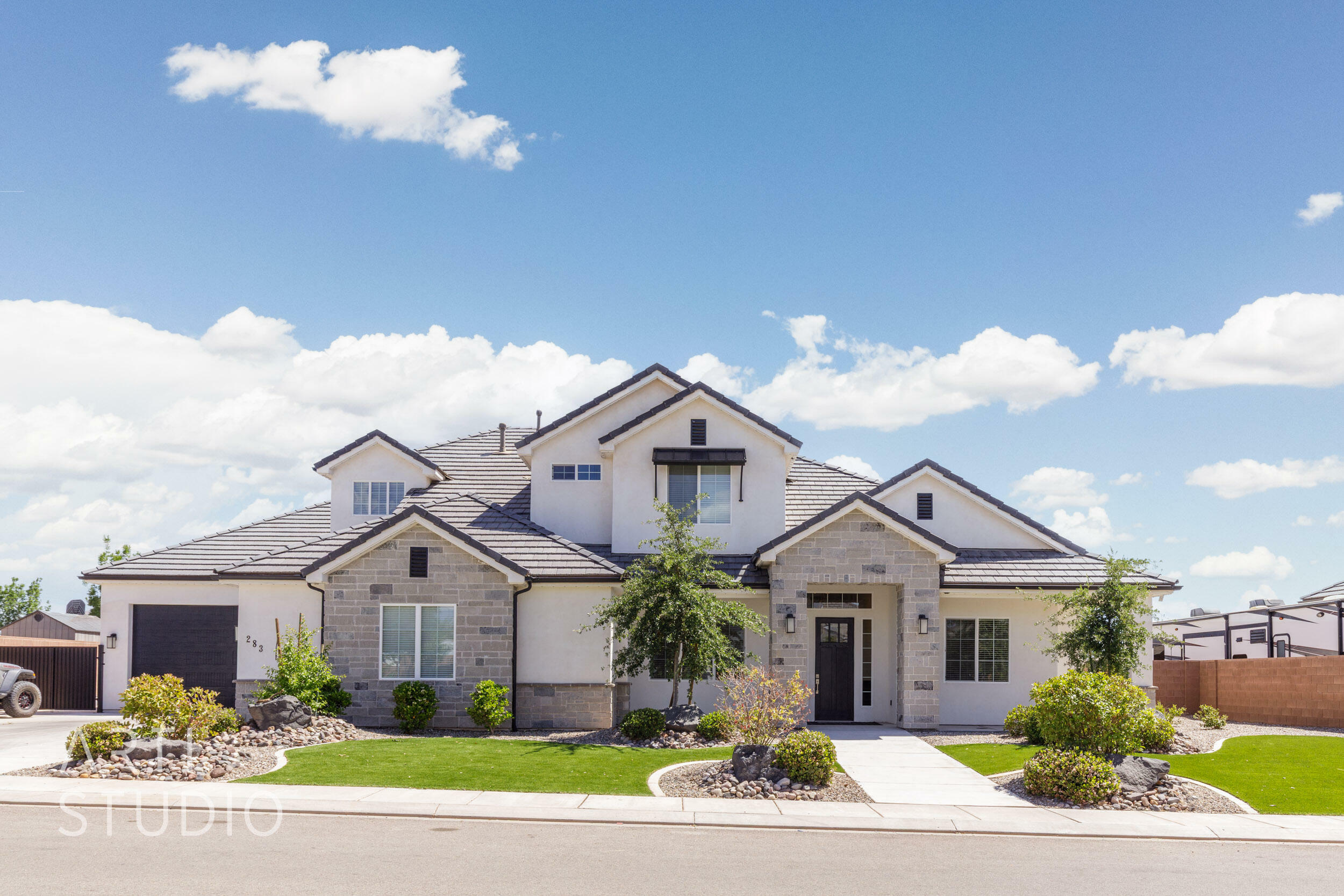 Property Photo: 283 W Blue Quartz Dr UT 84780