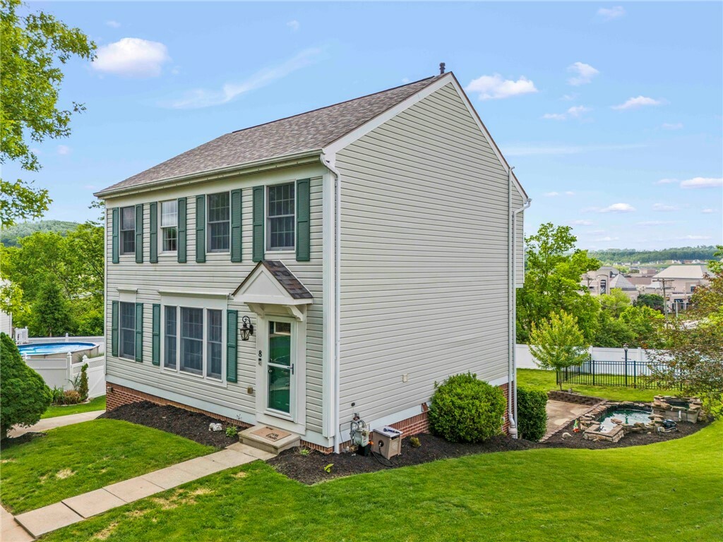 Property Photo:  8 Trotwood Cir  PA 15317 