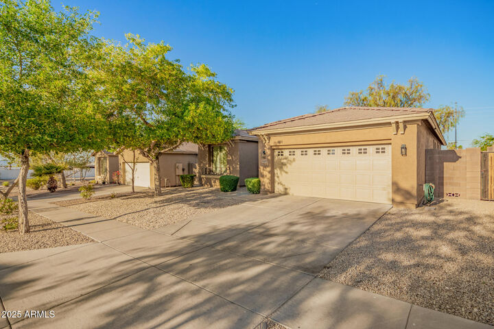 Property Photo:  8209 S 23rd Place  AZ 85042 