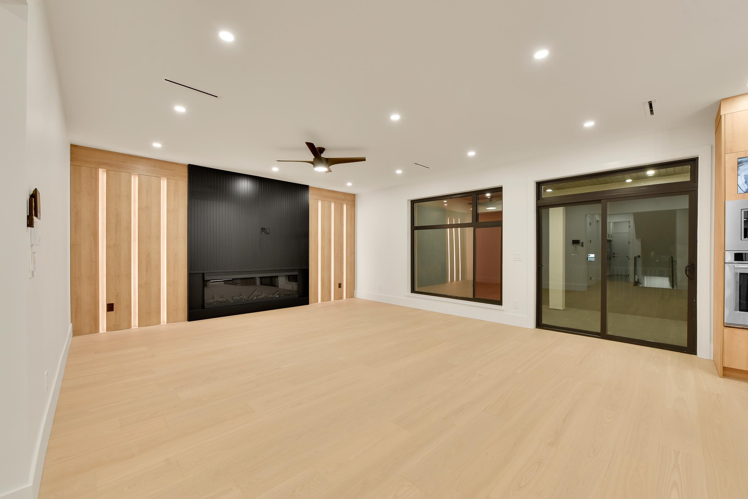 Property Photo: 6076 172 Street BC V3S 3Z7