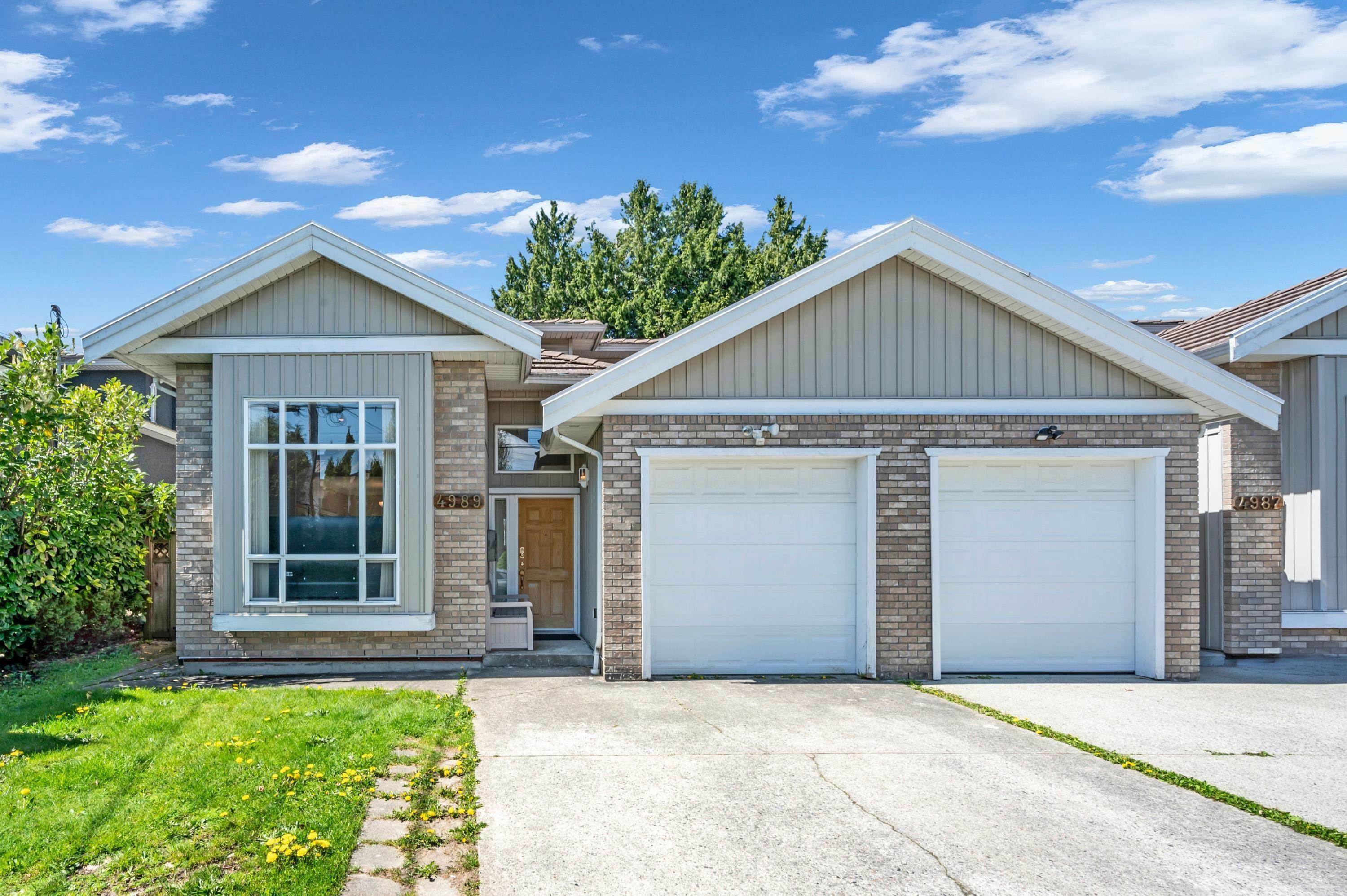 Property Photo: 4989 Smith Avenue BC V5G 2W6
