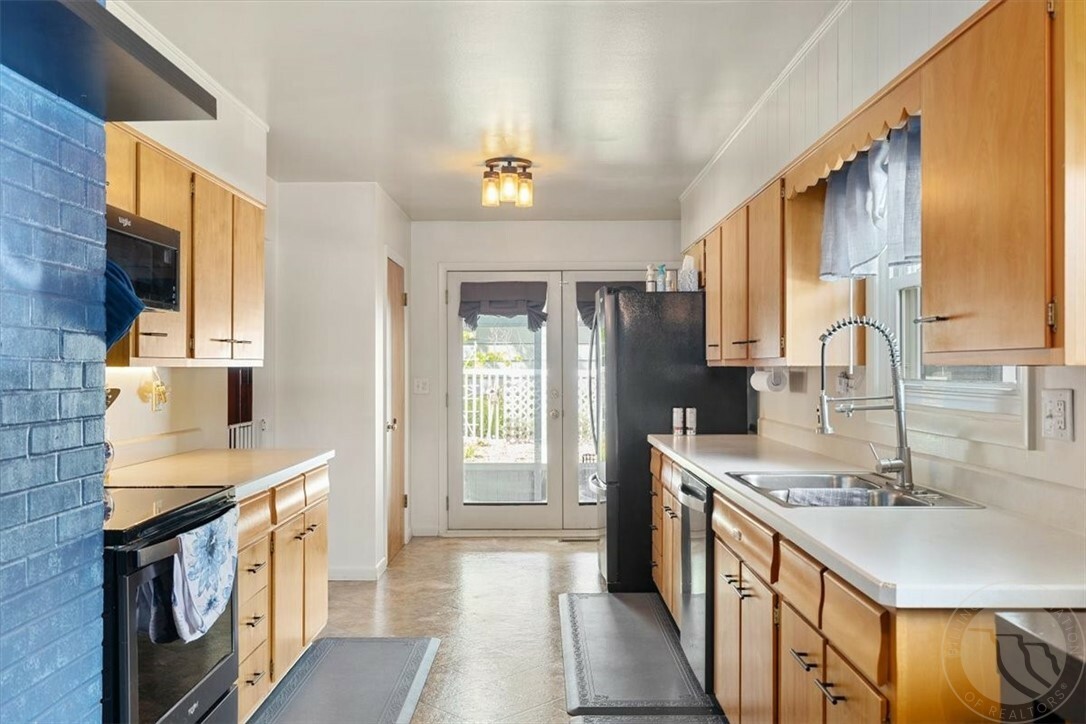 Property Photo: 2910 Glacier Drive MT 59102
