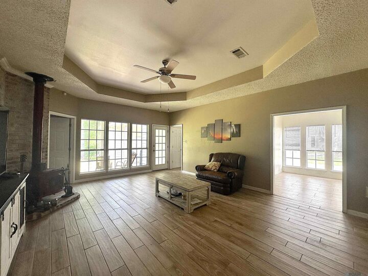 Property Photo: 17419 Summerfield Rd North LA 70769